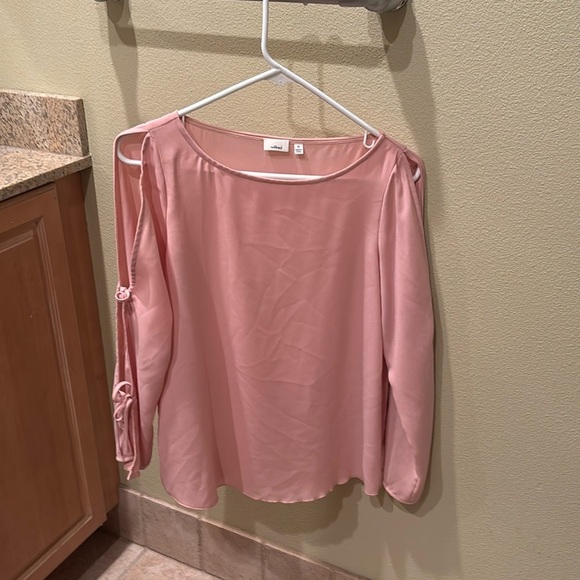 Wilfred woman's baby pink long sleeve top with ties on the sleeves - Picture 1 of 10